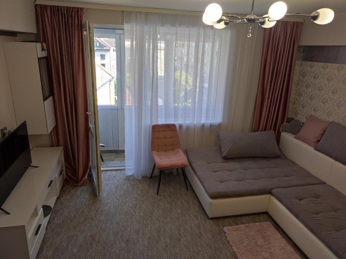 Midtown Apartment Oradea Exterior foto